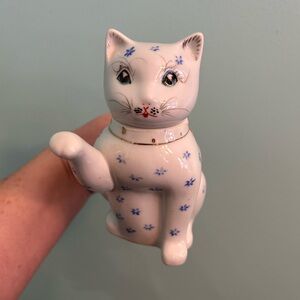 Vintage White Ceramic Kitty Cat Single Serve Tea Pot Creamer Blue Flowers 5”